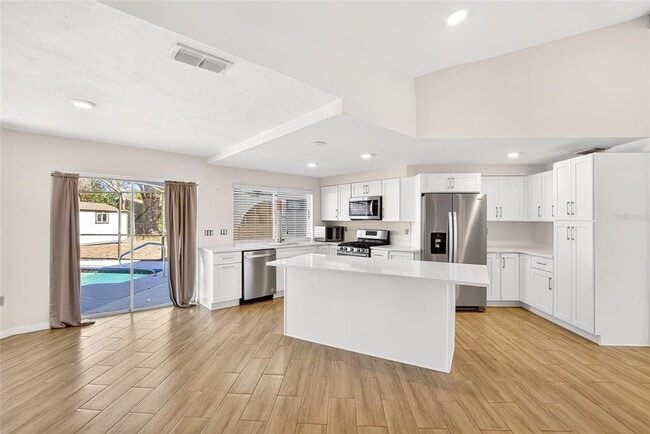 Photo - 15047 Woodbury Rd