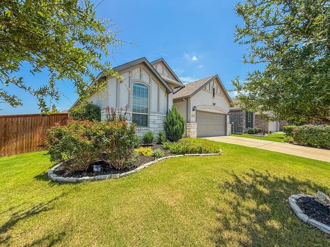 Photo - 128 Regents Ln