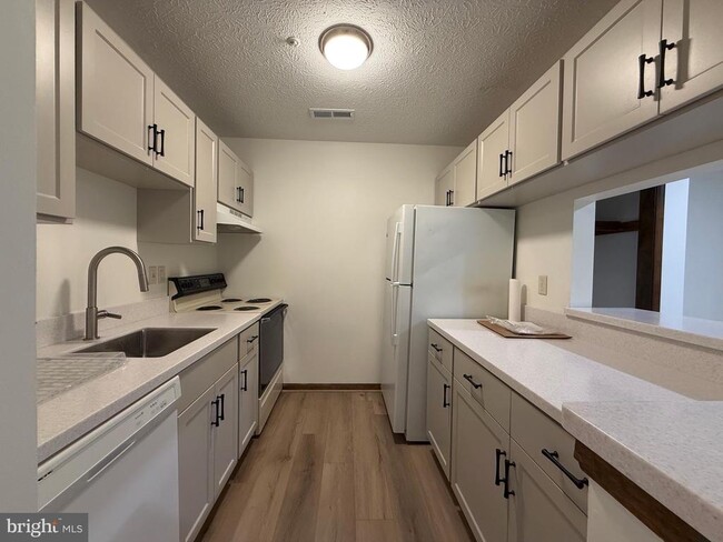 Photo - 44790 Locust Ridge Ct Unit 9B
