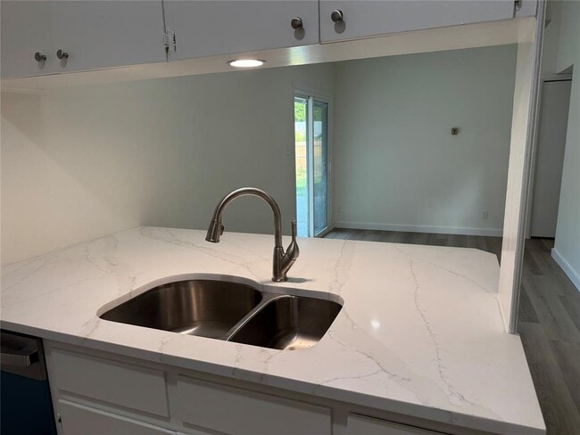 Photo - 6507 Middleham Pl