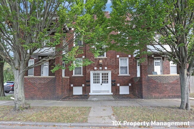 Photo - 382 Carpenter St Unit C