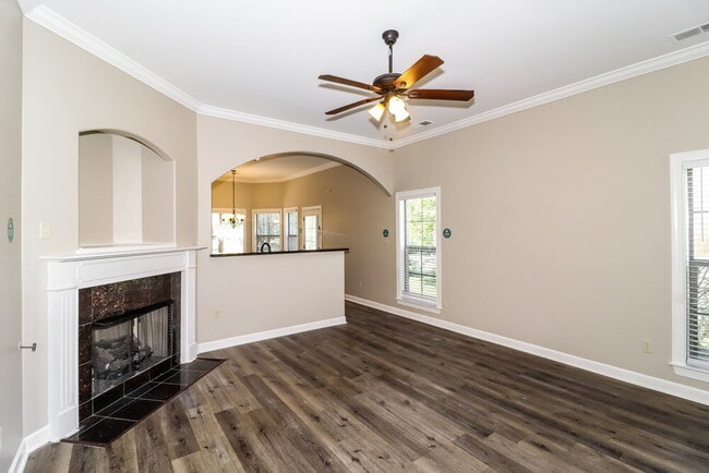 Photo - 6885 Lagrange Grove Dr