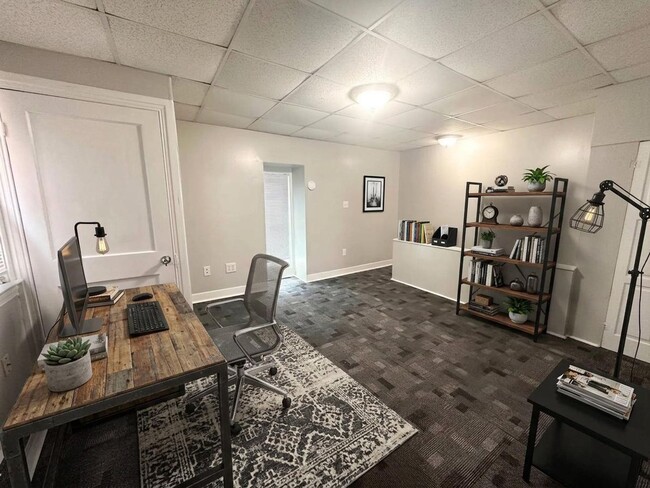 Photo - 638 W Philadelphia St Unit APT# 2
