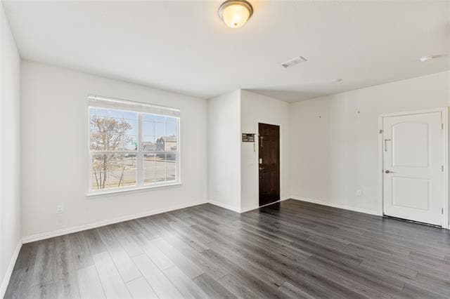 Photo - 2024 Robert St