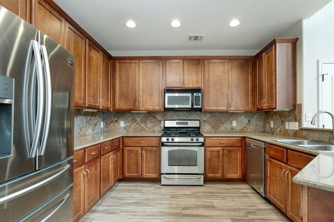 Photo - 8701 Escarpment Blvd