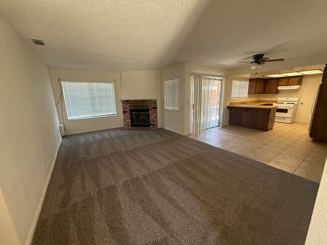 20318 Thunderbird Rd Unidad 4