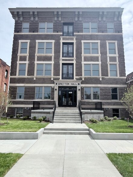 Building Photo