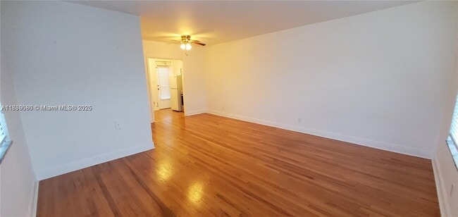 Building Photo - 535 74th St Unit 10 Rental