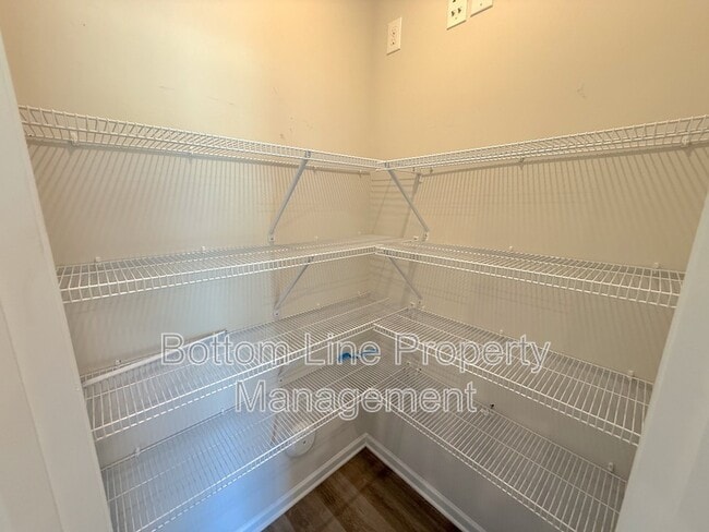 Photo - 1066 Plumcrest Dr