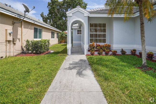 Building Photo - 9354 Arborwood Cir Rental