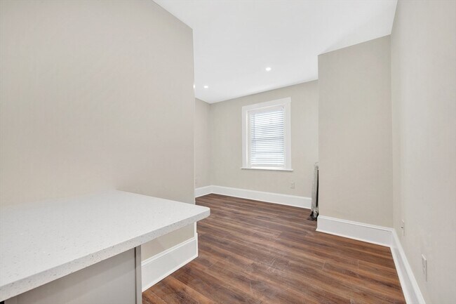 Photo - 105 School St Unit 3