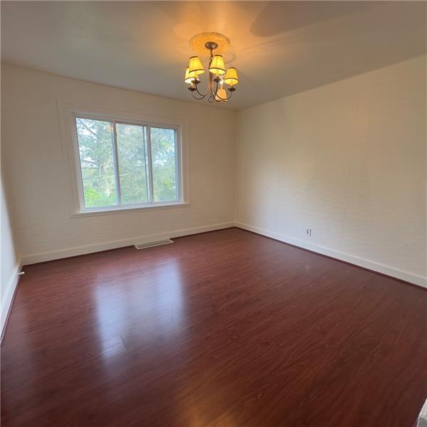 Photo - 240 Ridgewood Ave