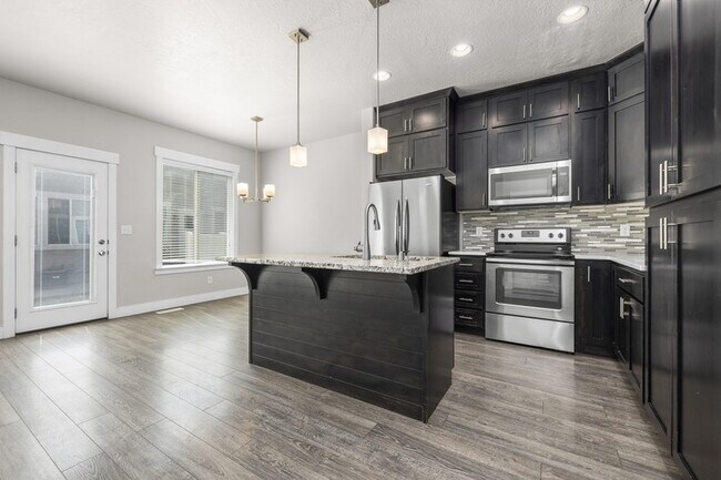 Photo - 626 N Preserve Dr