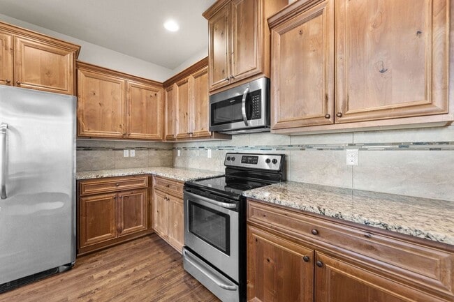 Photo - Gorgeous Townhome in Ridgefield!