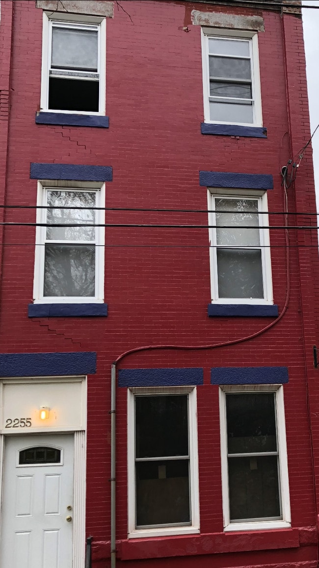 Photo - 2255 N Uber St Unidad 1 first floor