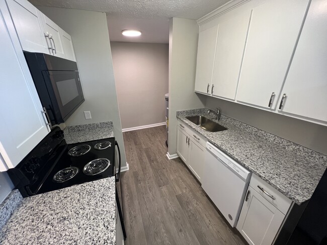 Photo - 724 Lanford Rd