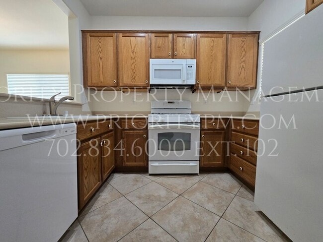 Photo - ~~Sun City Aliante 2 Bedroom + Den ~ 1200+ sq ft