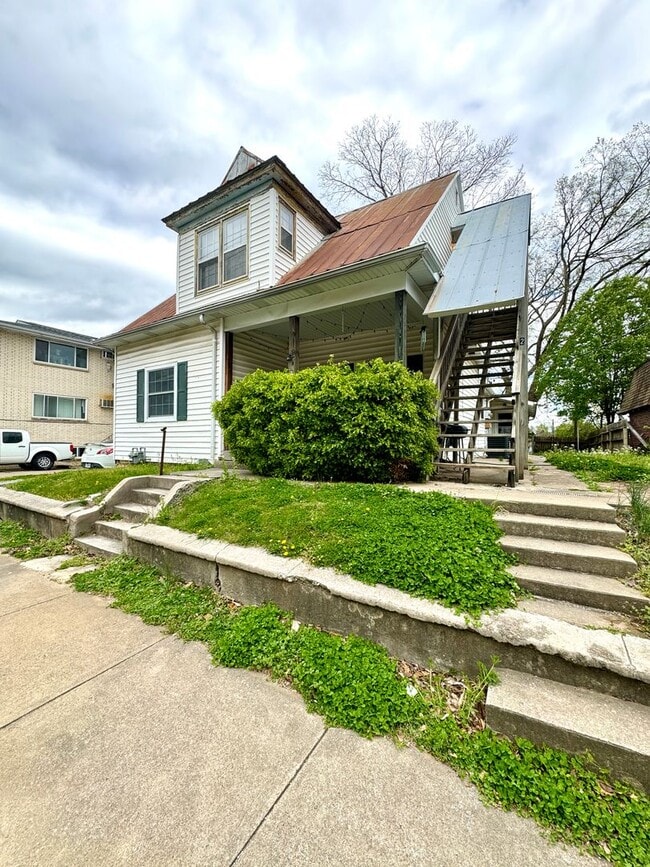 Building Photo - 316 N Sprigg St Unit 316-2 Rental