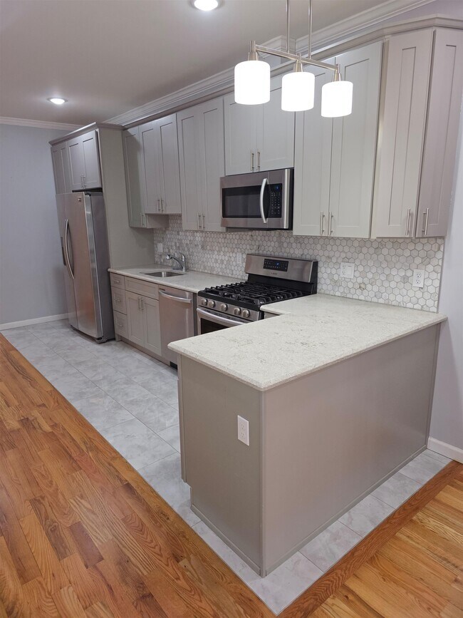 Photo - 83 Pamrapo Ave