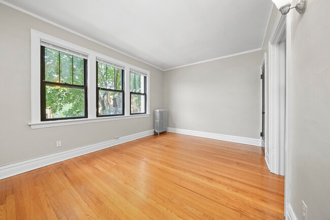 Photo - 1939 Grove Ave Unit 102