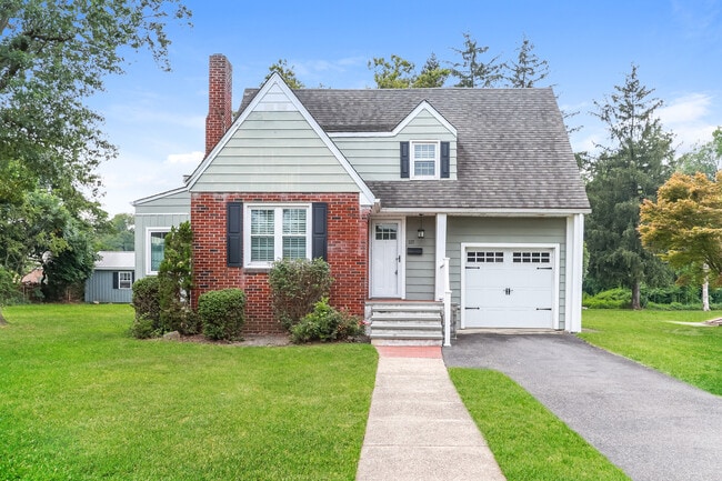 Photo - 227 Delview Ln
