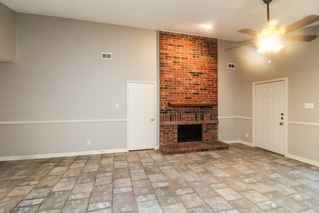 Photo - 4326 Walsh Ln