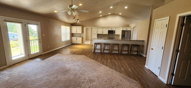 Photo - ALL PROSPECTIVE TENANTS MUST SUBMIT A $58 ...