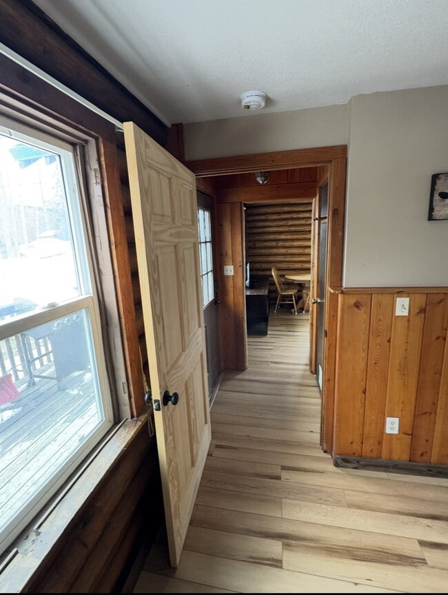 Photo - 325 Vine St