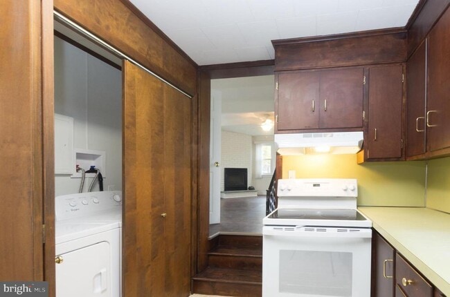 Photo - 431 Main St Unit 2ND FLOOR