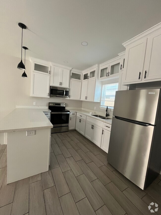 Building Photo - 1630 Playa Dr Rental