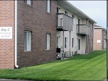 Lakeview Apartments - Lakeview Apartments