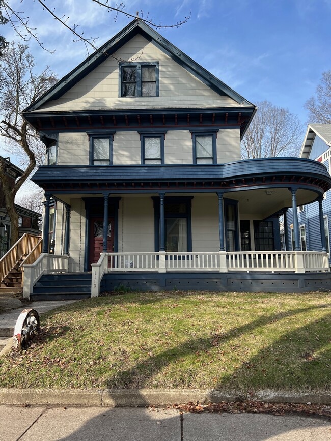 Front Porch - 1110 W Wayne St