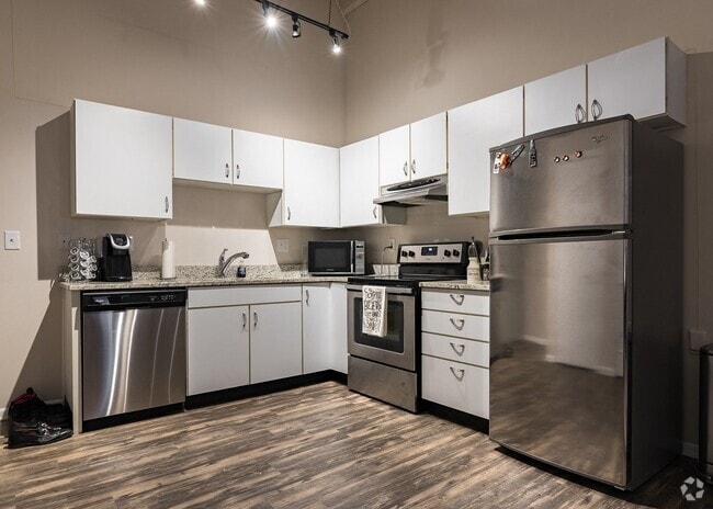Building Photo - Groton Lofts