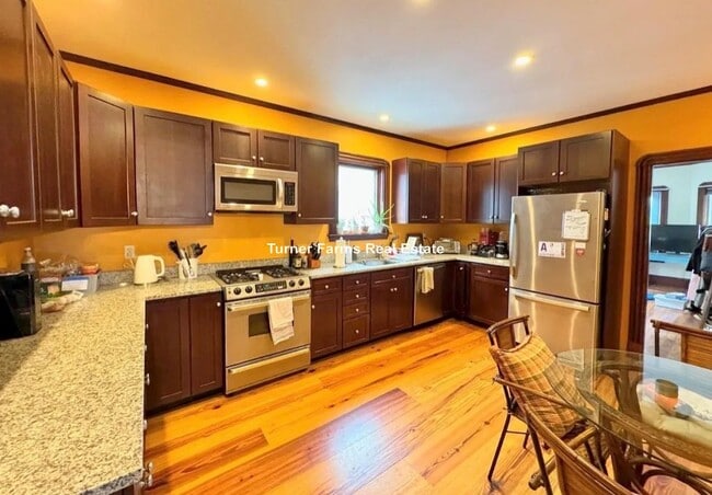 Photo - 29 Fairmount Ave Unit 2