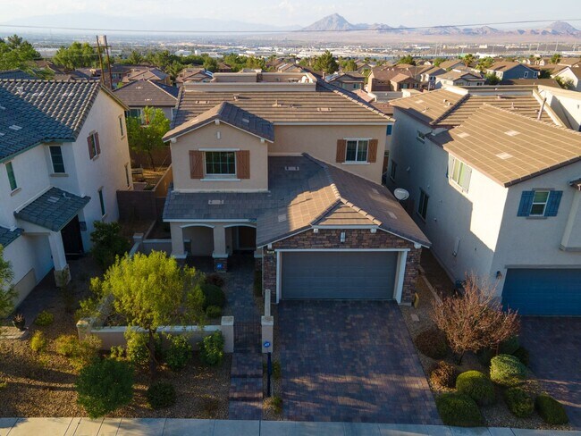 Fabulous home with Rooftop Deck! - Fabulous home with Rooftop Deck!