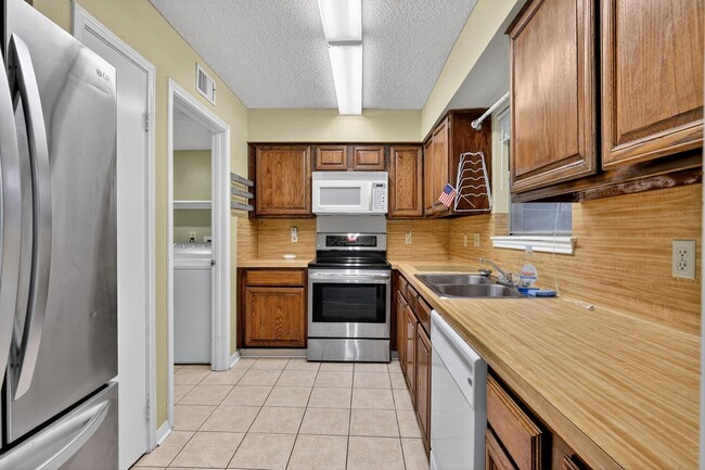 Photo - 9204 Westwood Village Dr Unit 2