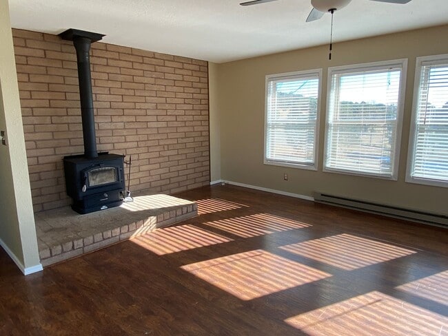 Photo - 3 Bedroom, 2 Bathroom Home in Edgewood, NM