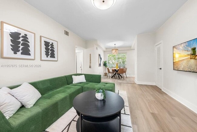 Photo - 1471 Lincoln Terrace Unit 2