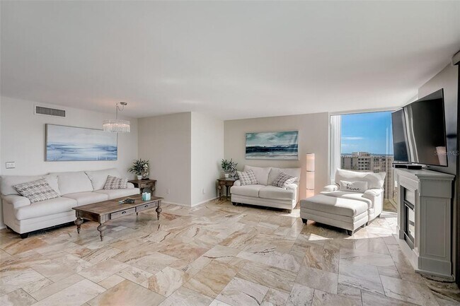 Photo - 2425 Gulf of Mexico Dr Unit 14B