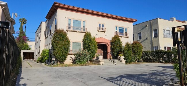 Building Photo - 1510 S Van Ness Ave Unit 1510