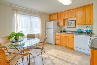 Arbor Place Apartments