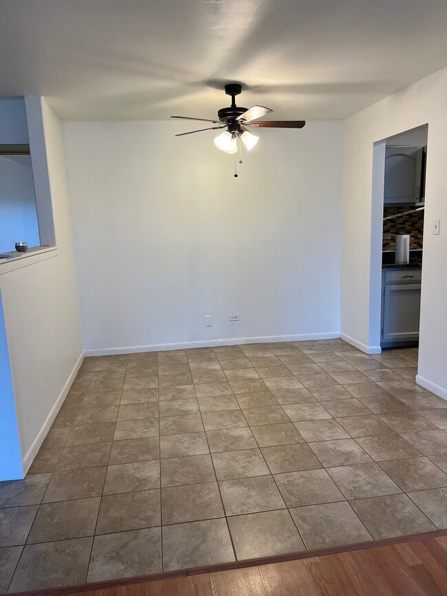 Building Photo - 575 Heritage Dr Unit 306