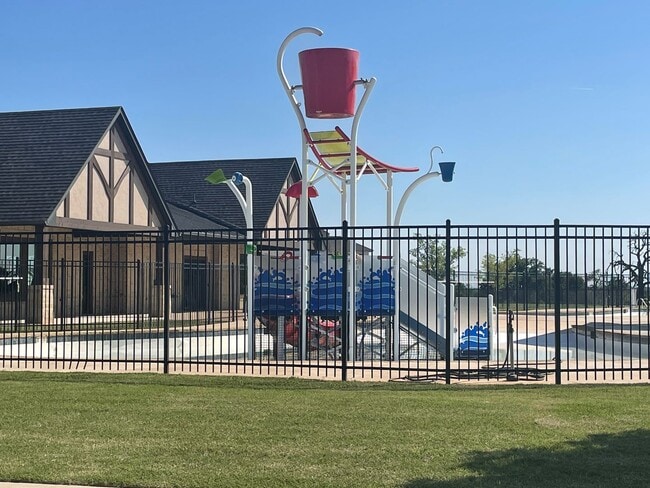 Photo - True 4 bedroom with luxury furnishings , convenient community amenities and storm shelter in Edmo...