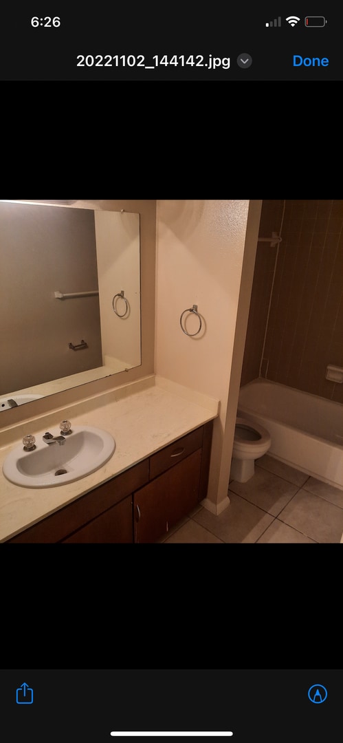 5925 E 33rd Ct Unidad 5925