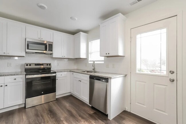 Photo - 297 Maynard S Dr