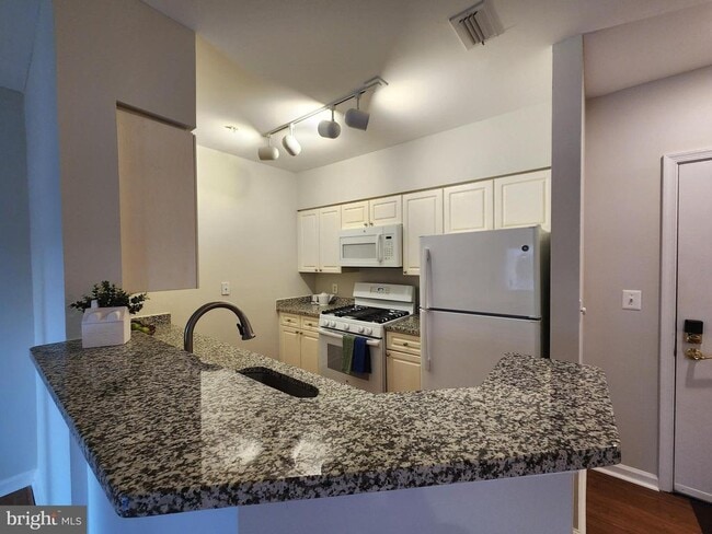 Photo - 2204 Westcourt Ln Apartamento Unidad 213