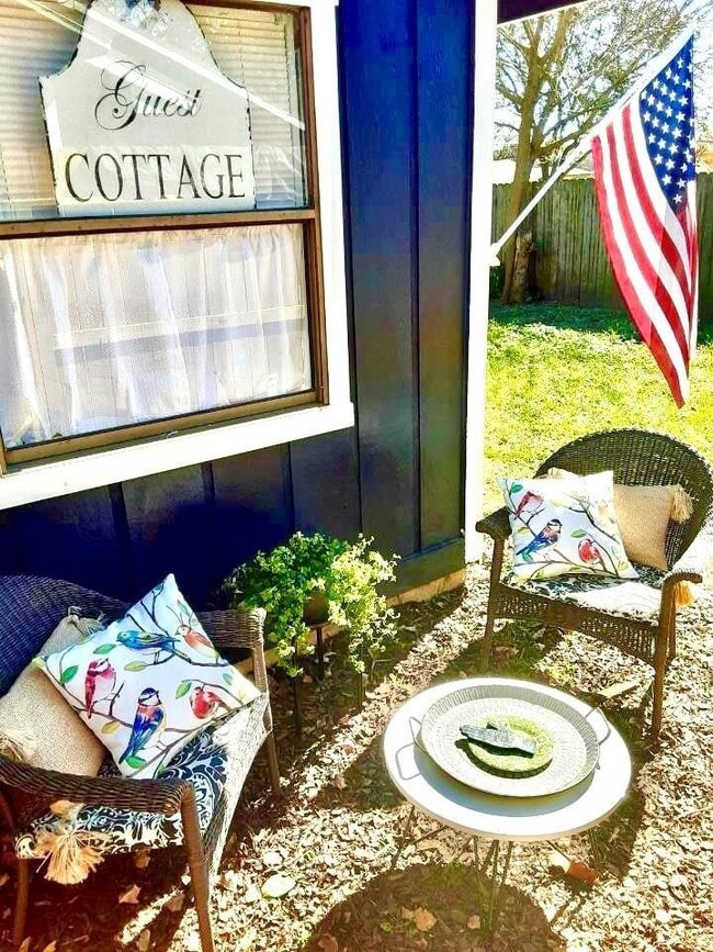 Photo - 402 17th St N