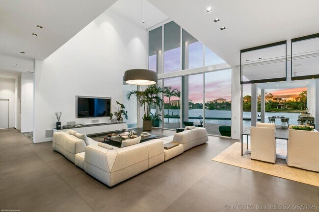 Photo - 14844 Palmwood Rd