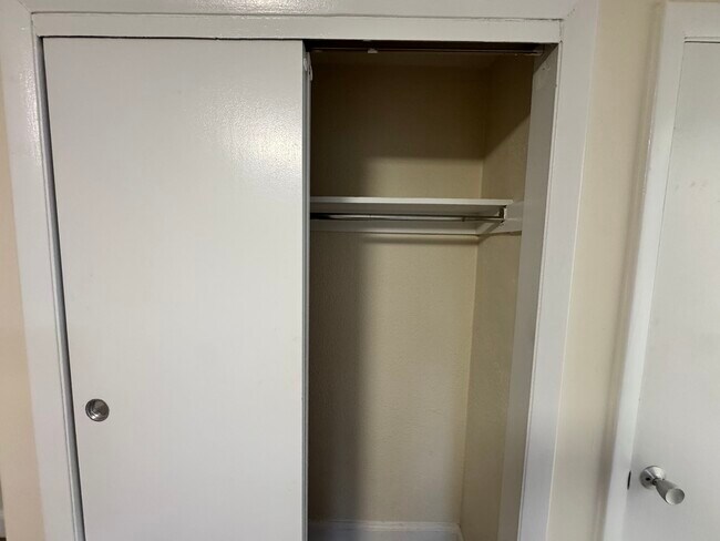 Photo - 16 Chester St Unit 2