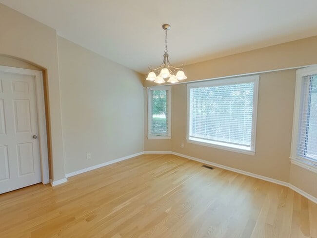 Photo - 503 W Douglas Ave